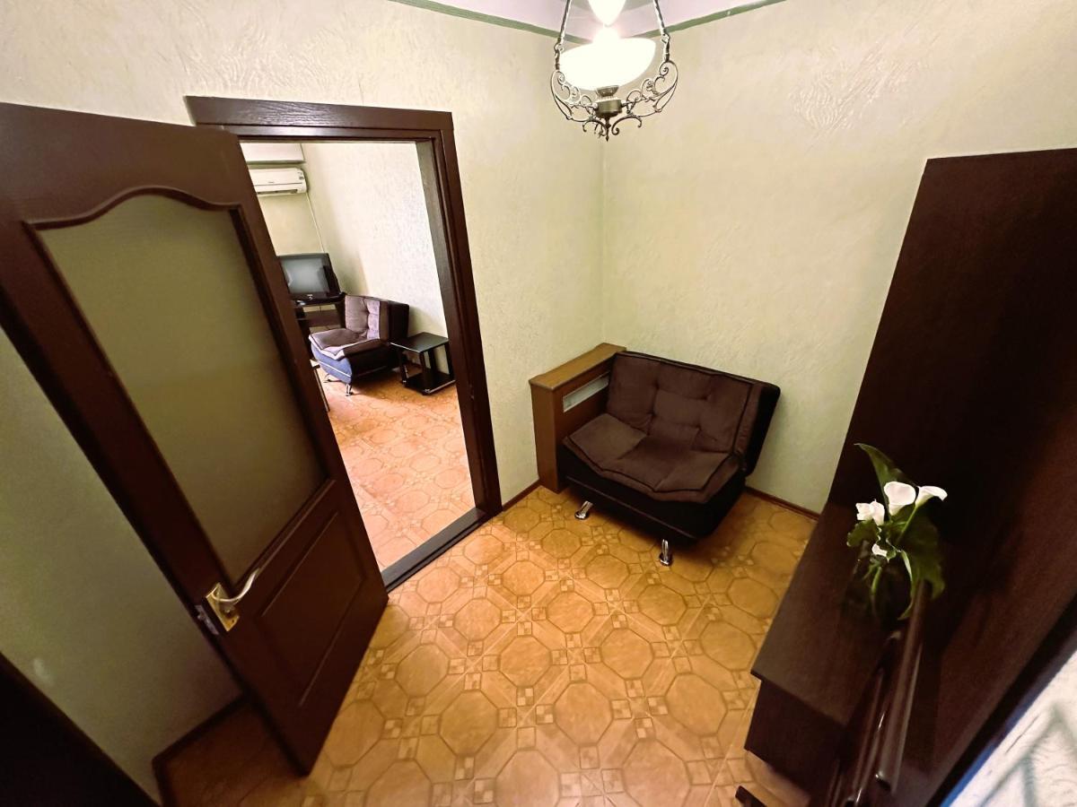 G Bakuri Ξενοδοχείο Μπατούμι Εξωτερικό φωτογραφία