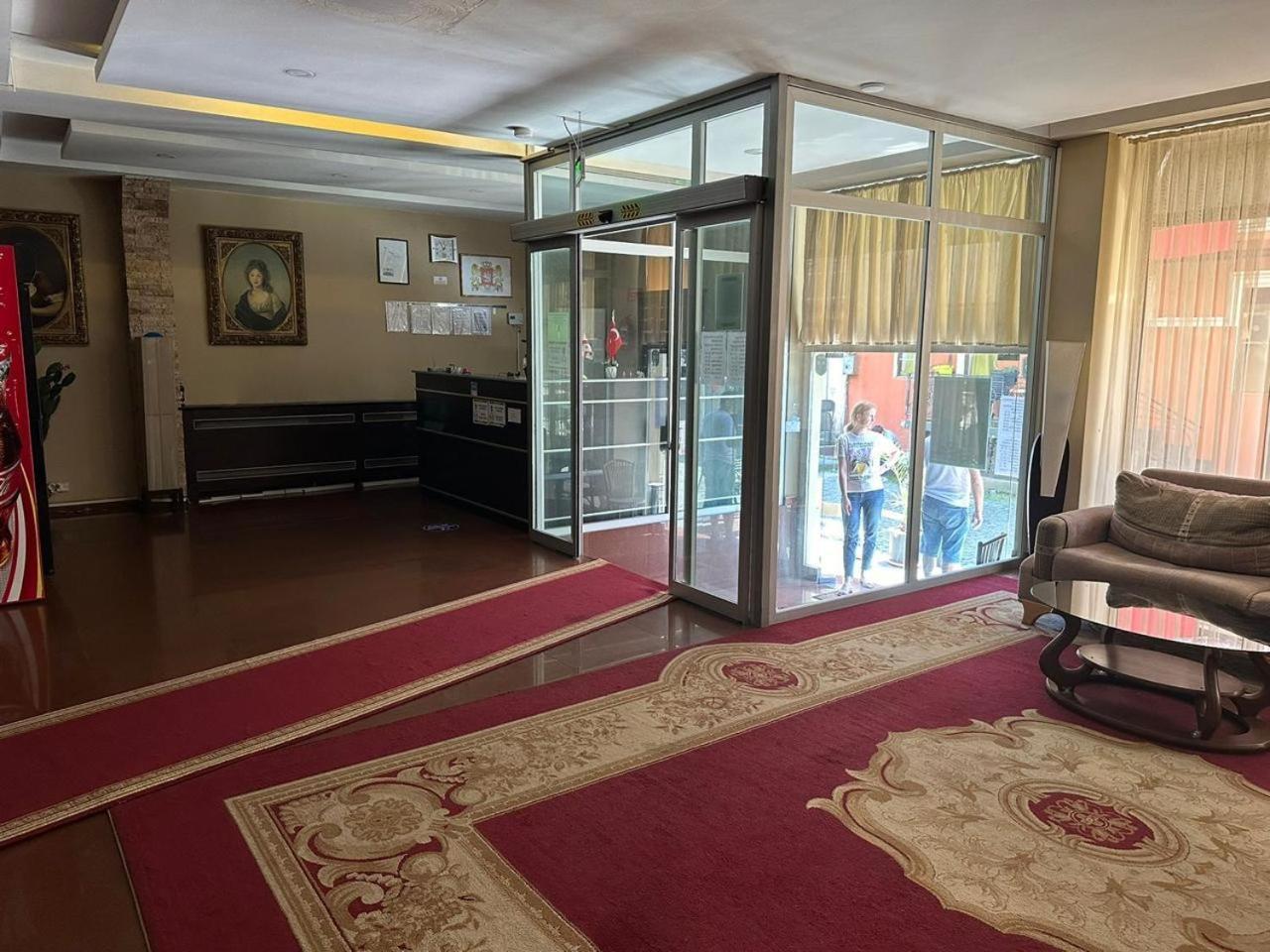 G Bakuri Ξενοδοχείο Μπατούμι Εξωτερικό φωτογραφία